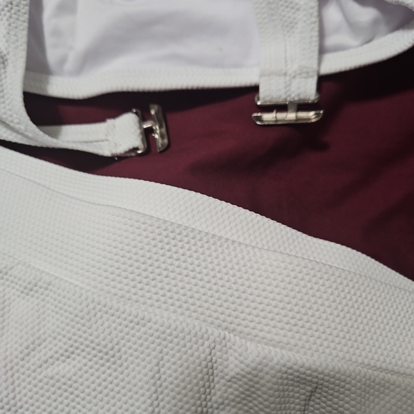 White Bikini Set - Picture 4 of 8